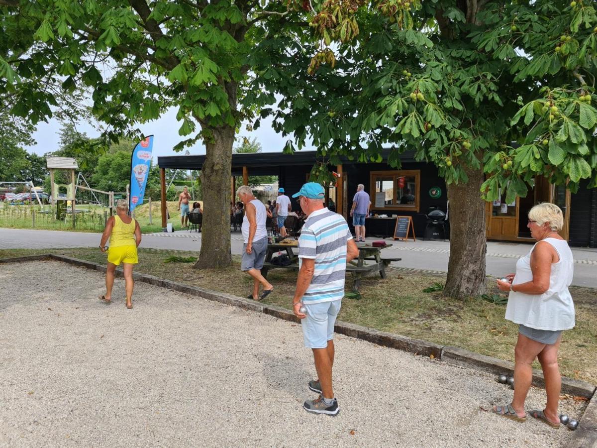 סנט מארטן Villa Aan 'T Wiel Op Recreatiepark De Wielen מראה חיצוני תמונה